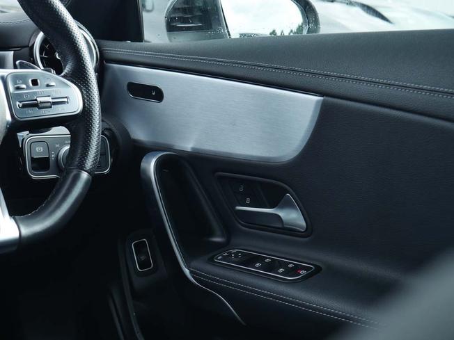 MERCEDES-BENZ CLA Class Photo 43