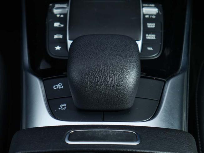MERCEDES-BENZ CLA Class Photo 47