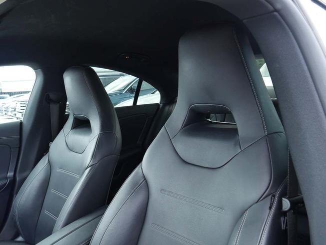 MERCEDES-BENZ CLA Class Photo 50
