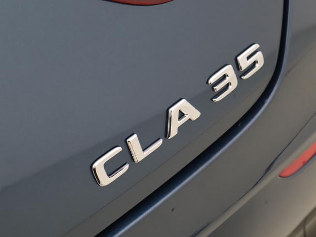 MERCEDES-BENZ CLA Class Photo 26