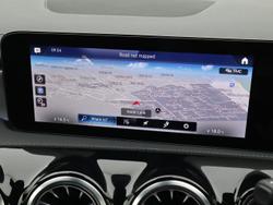 MERCEDES-BENZ CLA Class Photo 5