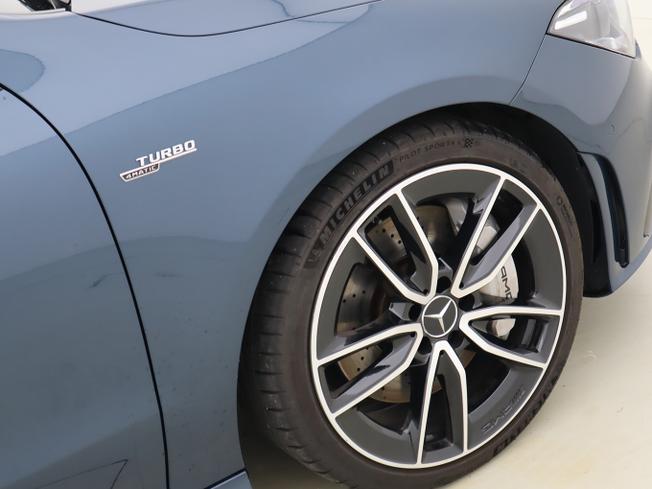 MERCEDES-BENZ CLA Class Photo 6