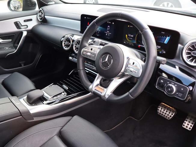 MERCEDES-BENZ A Class Photo 24