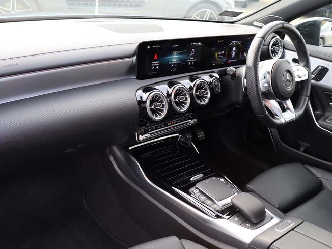 MERCEDES-BENZ A Class Photo 3