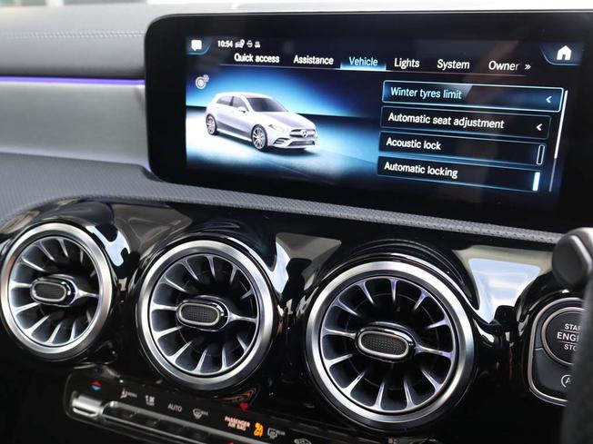 MERCEDES-BENZ A Class Photo 45