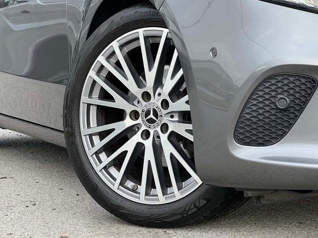 MERCEDES-BENZ A Class Photo 12