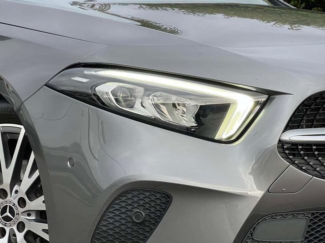 MERCEDES-BENZ A Class Photo 13