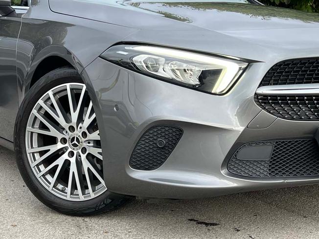 MERCEDES-BENZ A Class Photo 14