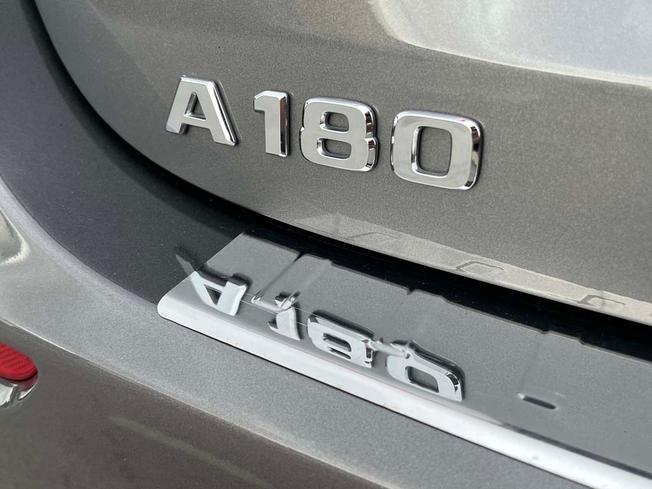 MERCEDES-BENZ A Class Photo 19