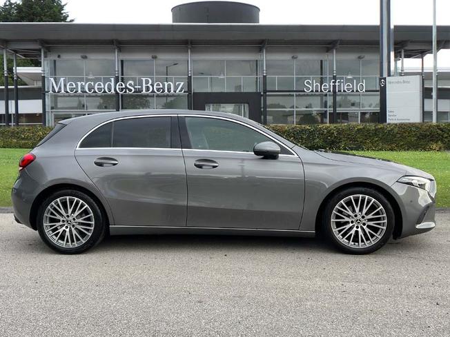 MERCEDES-BENZ A Class Photo 7