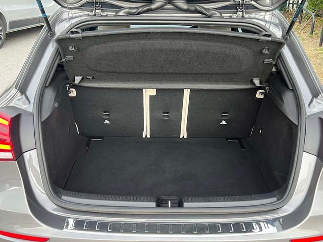 MERCEDES-BENZ A Class Photo 9
