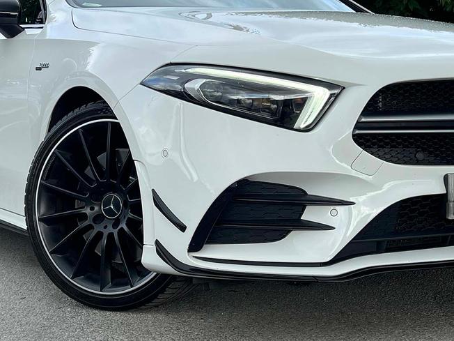 MERCEDES-BENZ A Class Photo 12