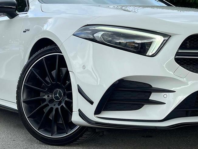 MERCEDES-BENZ A Class Photo 15
