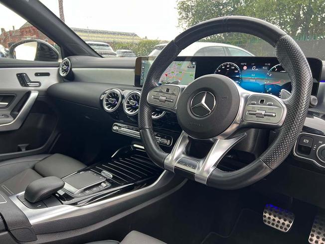 MERCEDES-BENZ A Class Photo 21