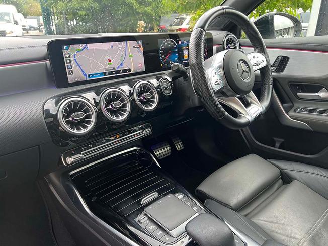 MERCEDES-BENZ A Class Photo 3