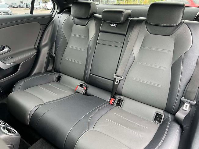 MERCEDES-BENZ A Class Photo 8