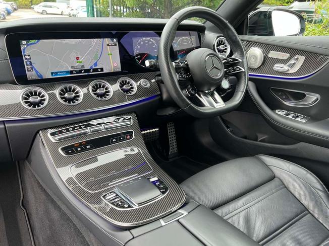MERCEDES-BENZ E Class Photo 3