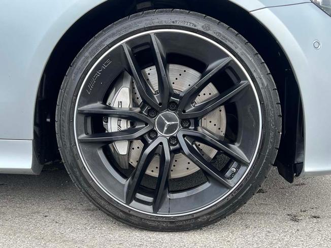 MERCEDES-BENZ E Class Photo 6