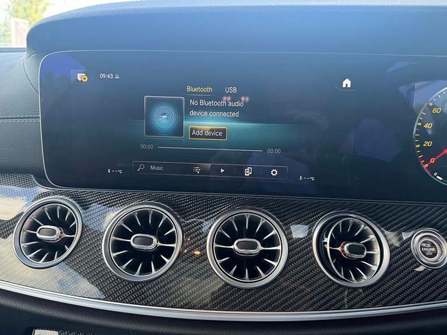 MERCEDES-BENZ E Class Photo 28