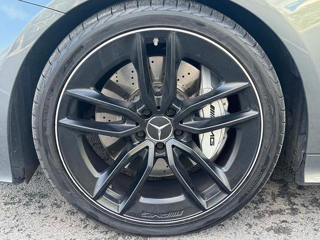 MERCEDES-BENZ E Class Photo 6
