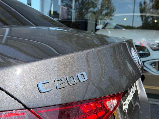 MERCEDES-BENZ C Class Photo 18