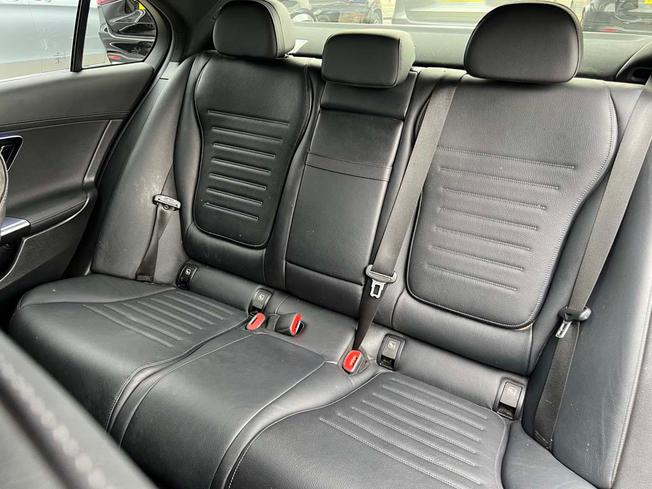 MERCEDES-BENZ C Class Photo 8