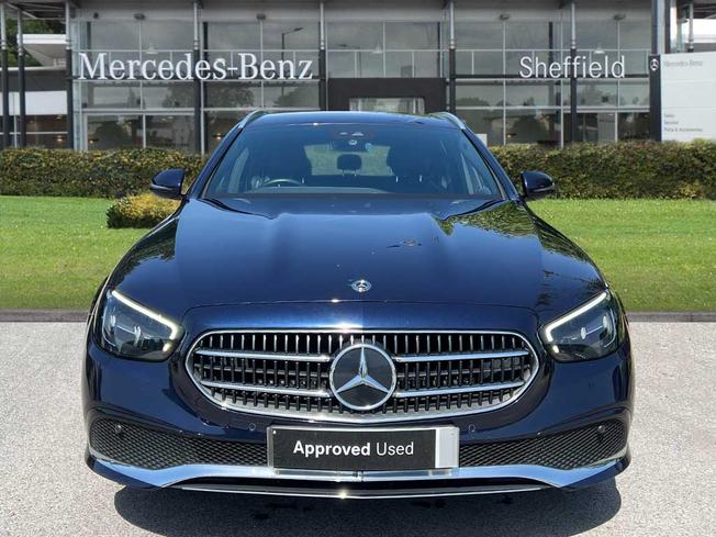 MERCEDES-BENZ E Class Photo 10