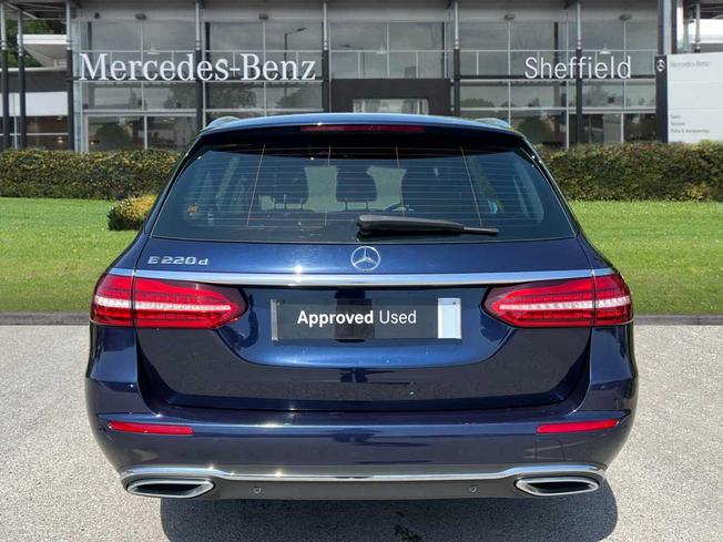 MERCEDES-BENZ E Class Photo 11