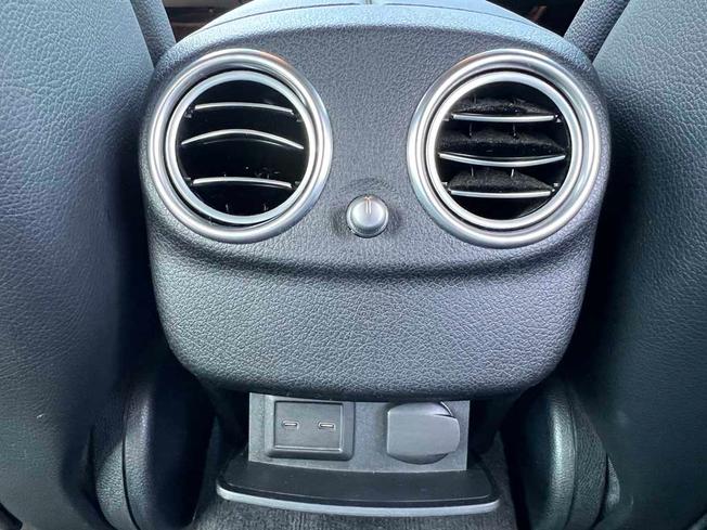 MERCEDES-BENZ E Class Photo 18