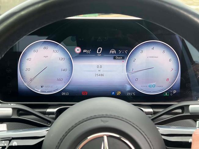 MERCEDES-BENZ S Class Photo 49