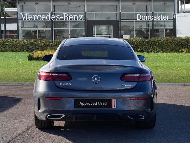 MERCEDES-BENZ E Class Photo 11