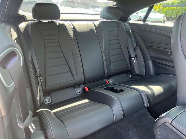 MERCEDES-BENZ E Class Photo 45