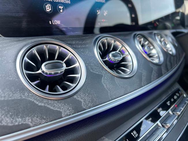 MERCEDES-BENZ E Class Photo 47