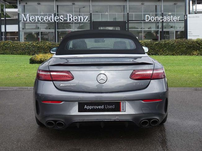 MERCEDES-BENZ E Class Photo 11
