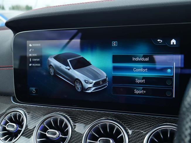 MERCEDES-BENZ E Class Photo 31