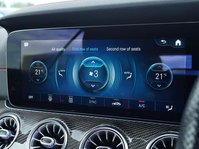 MERCEDES-BENZ E Class Photo 35