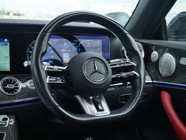 MERCEDES-BENZ E Class Photo 44