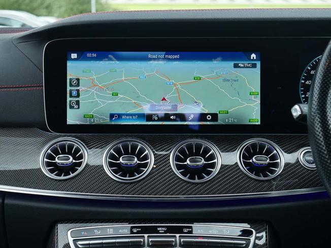 MERCEDES-BENZ E Class Photo 47