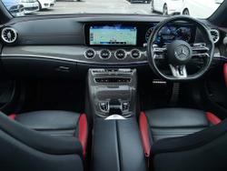 MERCEDES-BENZ E Class Photo 5