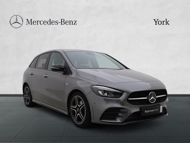 MERCEDES-BENZ B Class Photo 1