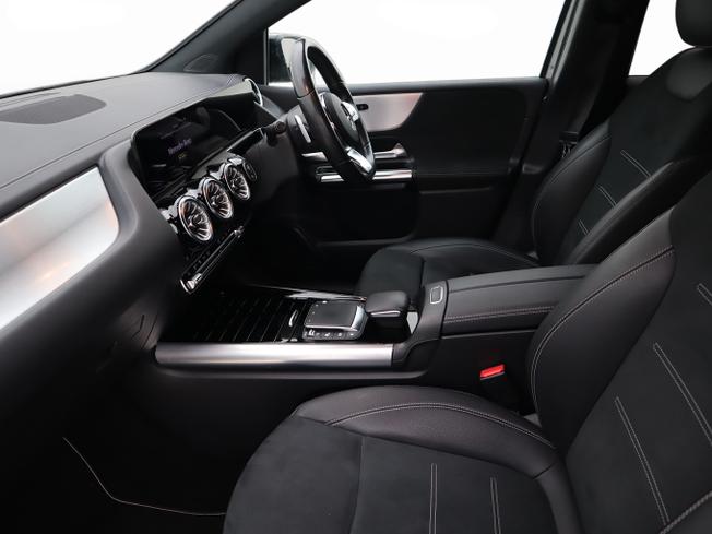 MERCEDES-BENZ B Class Photo 22