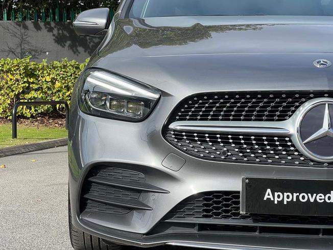 MERCEDES-BENZ B Class Photo 18