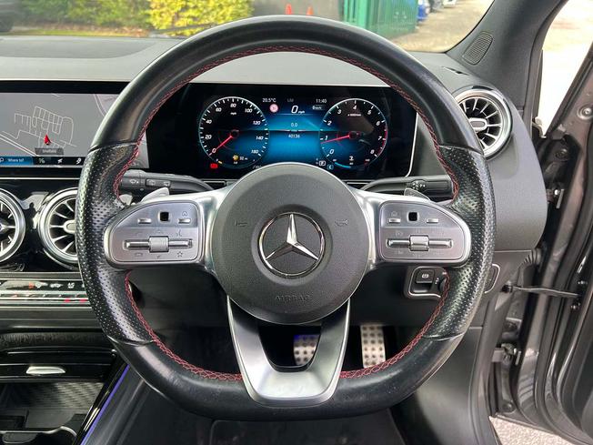 MERCEDES-BENZ B Class Photo 23
