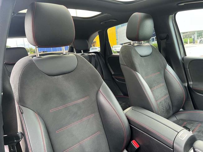 MERCEDES-BENZ B Class Photo 42