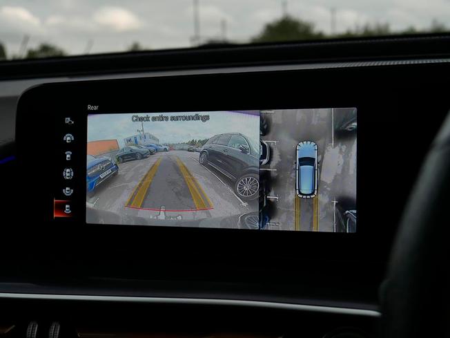 MERCEDES-BENZ EQC Photo 33