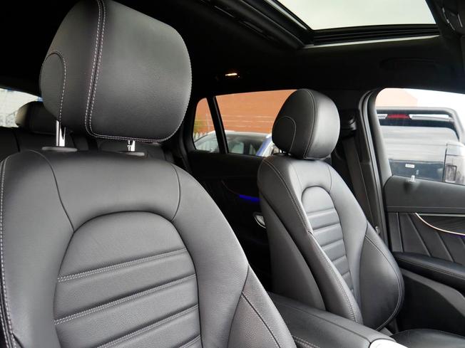 MERCEDES-BENZ EQC Photo 36