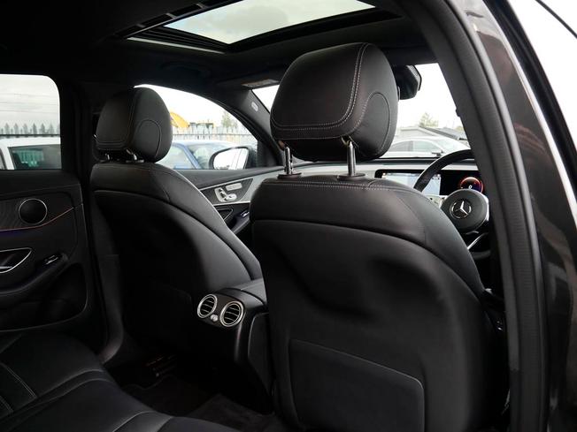 MERCEDES-BENZ EQC Photo 39