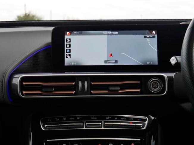 MERCEDES-BENZ EQC Photo 46