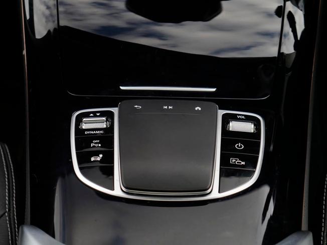 MERCEDES-BENZ EQC Photo 47