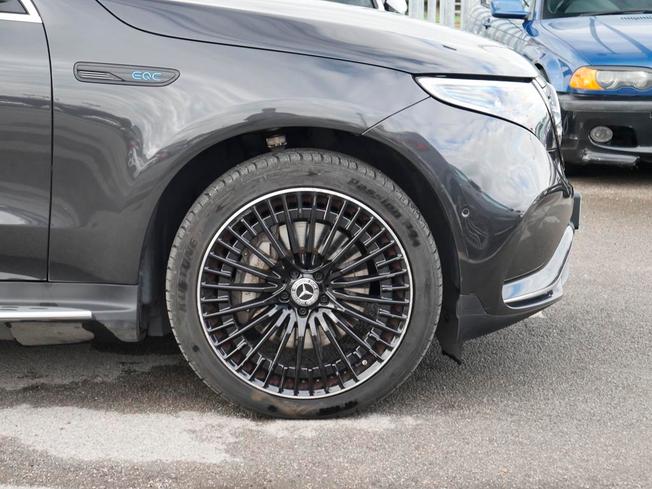 MERCEDES-BENZ EQC Photo 6